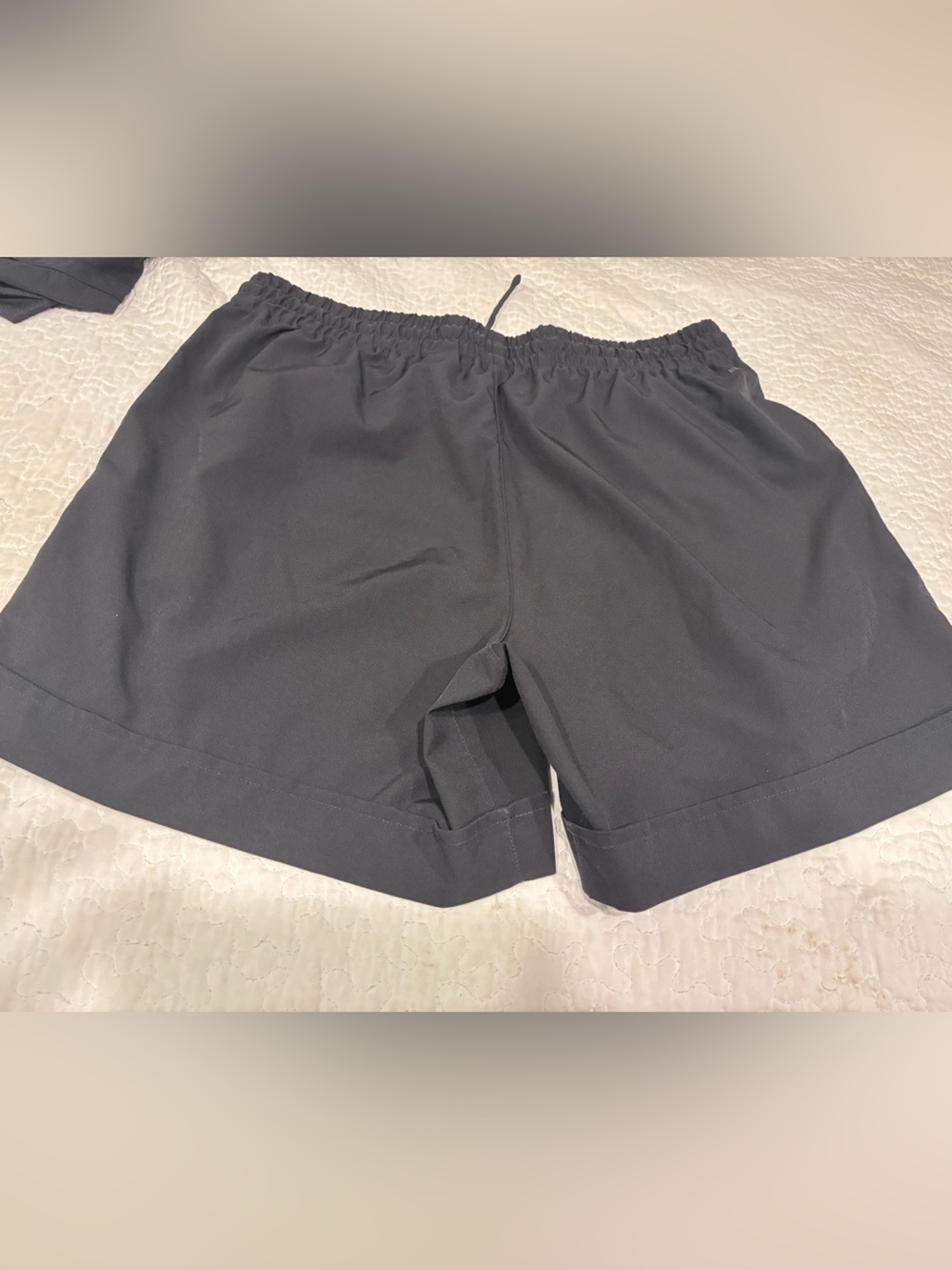 Mondetta Women’s Black Elastic-Waist Shorts